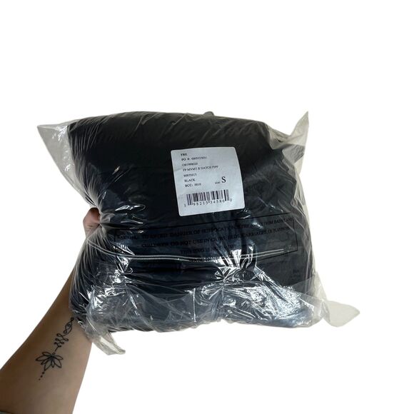 FP Movement x Hatch Pippa Packable Puffer Jacket Sz S Maternity Friendly - Picture 10 of 12